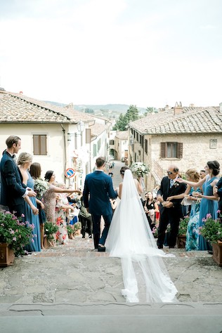 The Knot in Italy