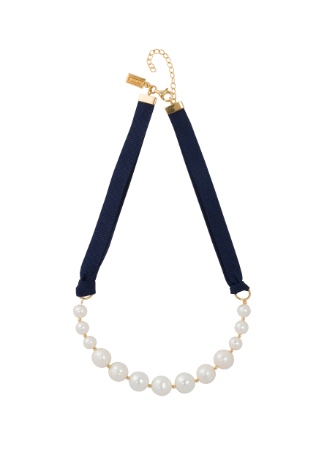 Classic Graduated Pearl Ribbon Necklace