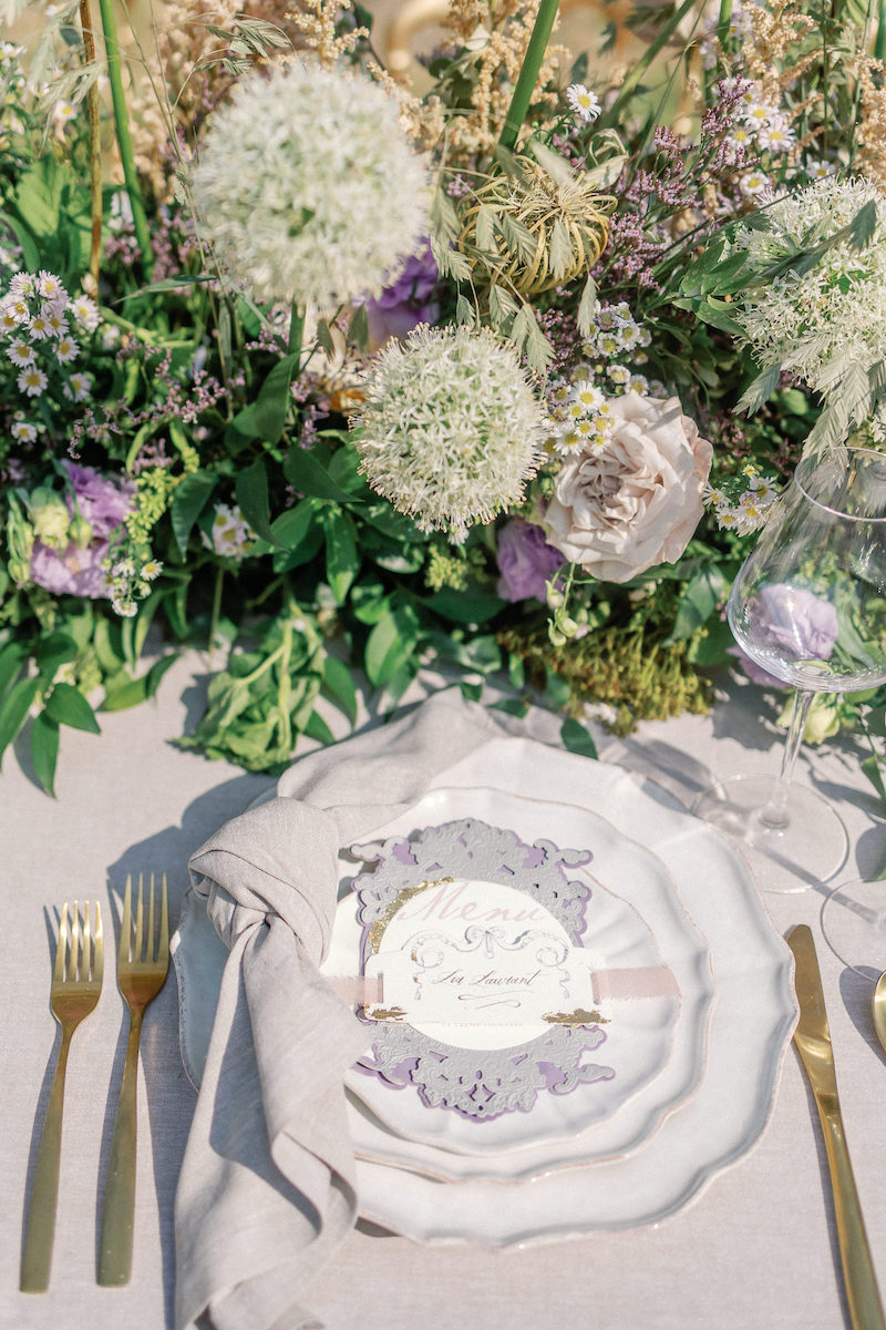 lavender table setting