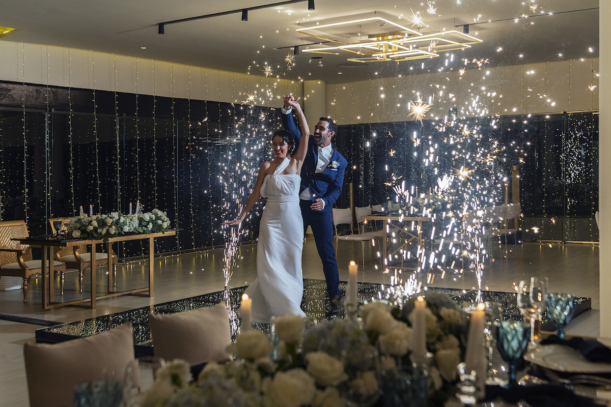 couple dancing at reception in Costa Mujeres