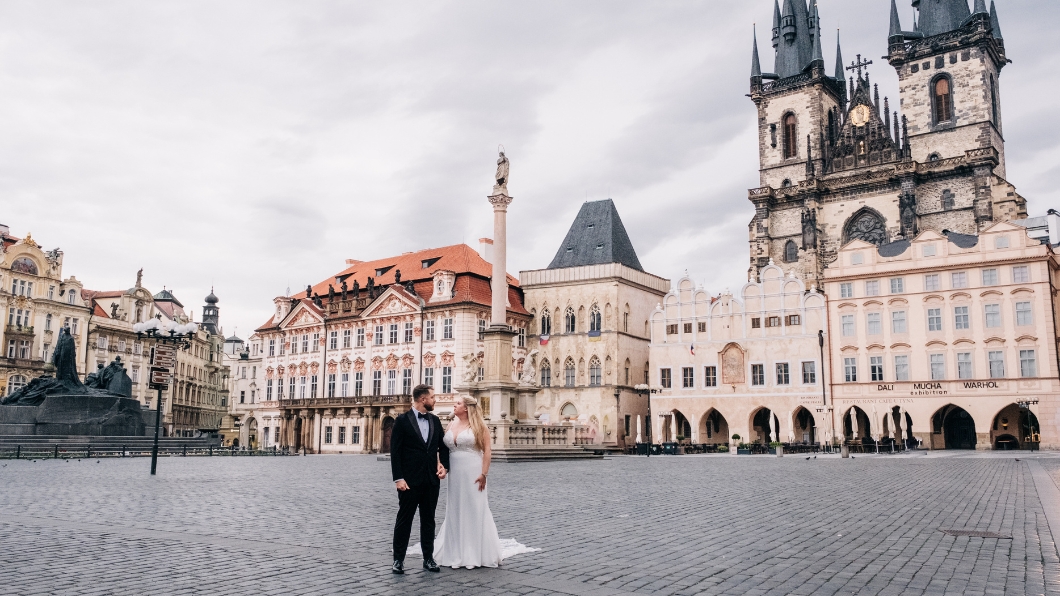 Prague Wedding - Featured2