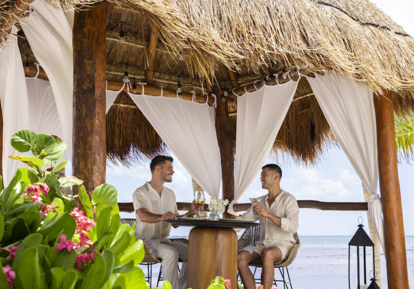 Hyatt-Ziva-Riviera-Cancun-Beach-Palapa-Romantic-Dinner-Couple