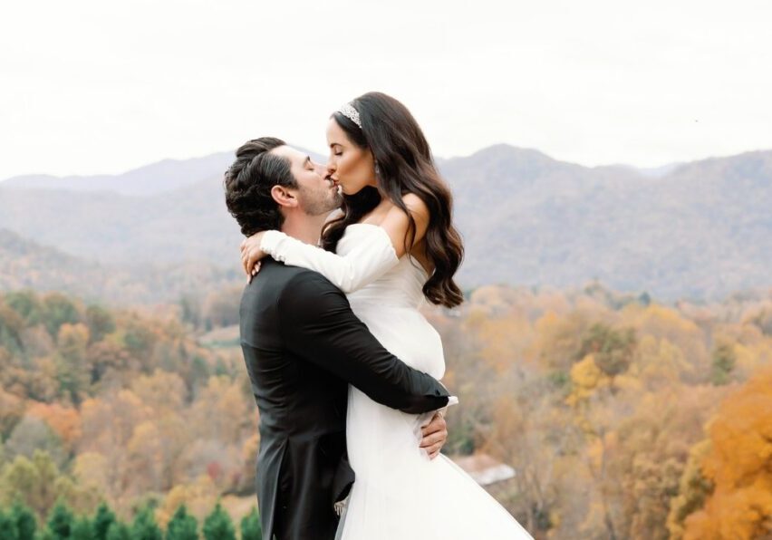 fall-wedding-destinations-featured